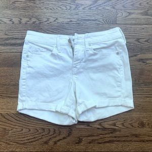 White Jean short